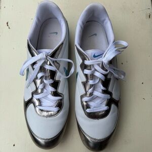 Nike Women's Sprinter Sister II White and Silver Sneakers